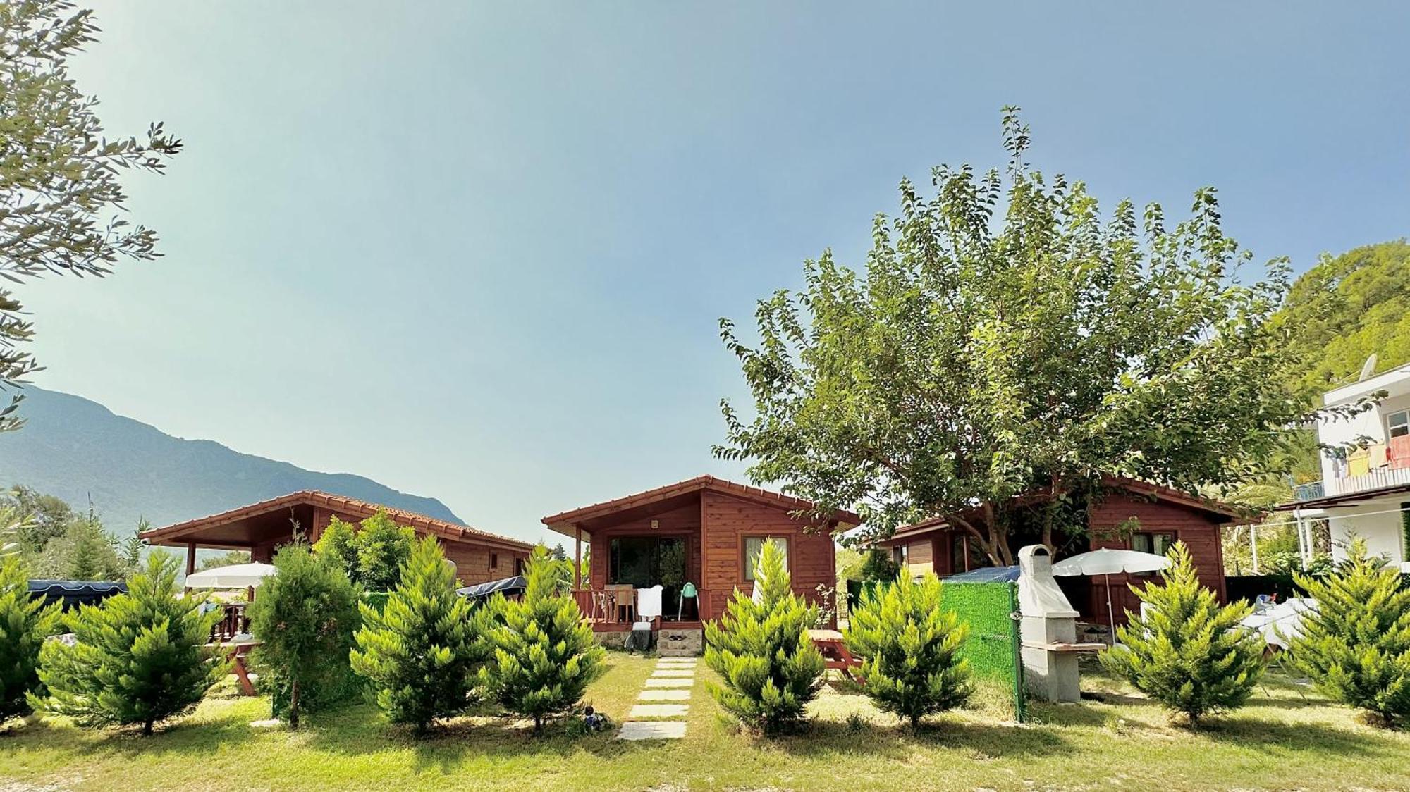 Hurmalik Apart Evleri-Very Close To The Sea Large Garden Bungalow With Barbecue And Swing Karaoz Exteriör bild